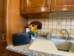 Kép Pini di Roma-New and cozy apt in Rome city center- Metro A "Re di Roma" szállásáról Rómában a galériában