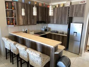 A kitchen or kitchenette at Sunset Heights
