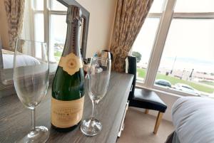 Напитки в Lauriston & Lawton Court Hotel