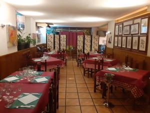 Restaurace v ubytování Hostal Jaime I + 37 fotografií