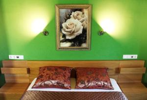 Posteľ alebo postele v izbe v ubytovaní White & Quiet Apartment House