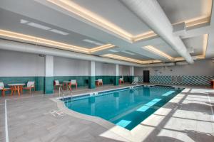 Πισίνα στο ή κοντά στο Holiday Inn - Appleton by IHG