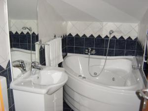 Kúpeľňa v ubytovaní Apartments Villa Novak