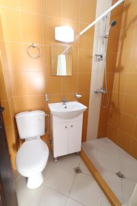 Phòng tắm tại Старата къща - Трявна