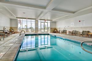 Piscina a Holiday Inn - Nampa, an IHG Hotel o a prop