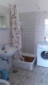 Gambar di galeri bagi Apartments Gorka di Vodice +23 gambar