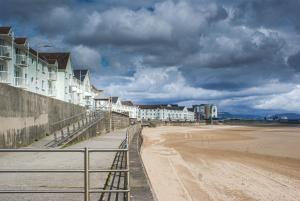 Gallery image of Coastal City Rooms - Waterfront in Swansea