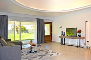 TV a/nebo společenská místnost v ubytování Marbella Resort
