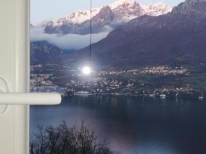 Kép Quel ramo del Lago di Como... Appartamento 189 szállásáról Valbronában a galériában