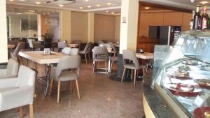 Restaurace v ubytování Hotel Santana