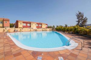 Der Swimmingpool an oder in der Nähe von Memorable Holidays With Your Family