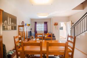 Ein Sitzbereich in der Unterkunft Memorable Holidays With Your Family