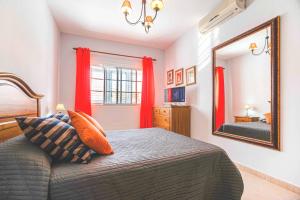 Ein Bett oder Betten in einem Zimmer der Unterkunft Memorable Holidays With Your Family