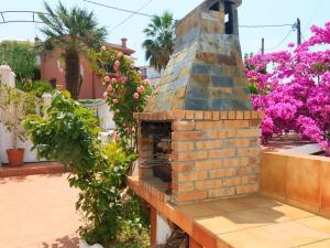Vonkajšia záhrada v ubytovaní Holiday Home Katy by Interhome