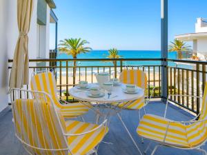 Balkón alebo terasa v ubytovaní Apartment Costa Playa by Interhome