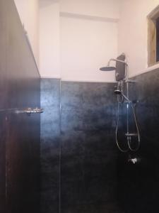 Bagno di Tiki bar hostel ella