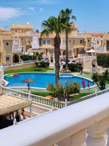 Vista de la piscina de 3 bedrooms Villa in Cabo Roig o alrededores
