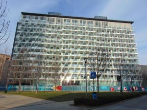 Budova, v ktorej sa apartmán nachádza
