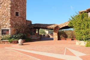 Imagen de la galería de Appartamento a Porto Rotondo - VILLAGGIO PUNTA VOLPE - IUN S5393, en Porto Rotondo
