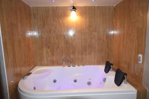 A bathroom at Hotel Paradis Suite Cusco