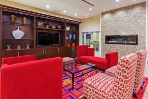 Gallery image of Clarion Hotel The Colony - Plano West in The Colony