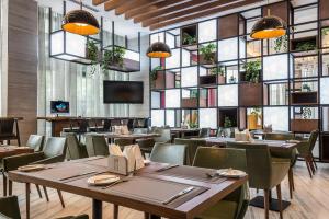 TV a/nebo společenská místnost v ubytování Best Western Plus Westlands