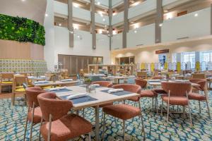 Ristorante o altro punto ristoro di Holiday Inn Orlando – Disney Springs® Area by IHG