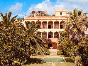 Gallery image of Can Estrellas apartamento vista mar in Begur