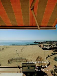パラヴァ・レ・フロにあるLe Saint Roch - belle vue mer en plein centre villeのギャラリーの写真