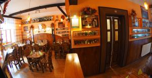 Lounge nebo bar v ubytování HOTEL BRITANNIA VSETÍN
