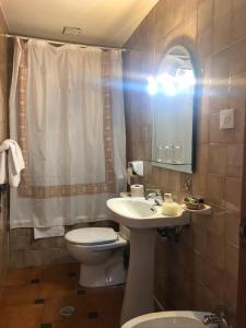Koupelna v ubytování Hostal Rural Poqueira