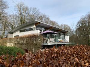 Imagen de la galería de CLOS DES CHEVREUILS-La Maison Architecte, en Barbençon