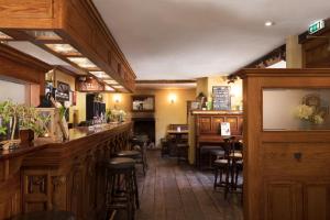 Restaurace v ubytování The Royal Oak Tetbury