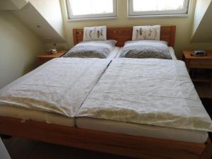 Postel nebo postele na pokoji v ubytování Ferienwohnung Luise Blum