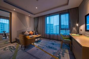 Posezení v ubytování Holiday Inn Hangzhou Airport Zone, an IHG Hotel
