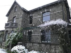 L'Ancienne Poste - chambres d'hôtes et table de dégustation v zimě