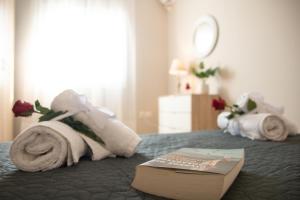 A bed or beds in a room at M&M apartments 1