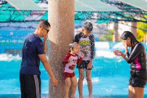 Hosté ubytování Whiterock Beach Hotel and Waterpark