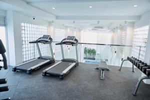 Γυμναστήριο ή/και όργανα γυμναστικής στο 8B Aparthotel