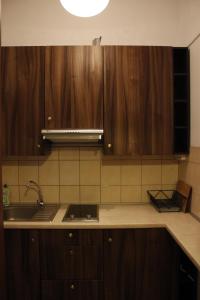 Kuchyň nebo kuchyňský kout v ubytování Za Rabą