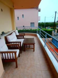 A balcony or terrace at Dimitrios Apartments