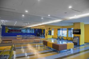 The lobby or reception area at Novotel Taipei Taoyuan International Airport