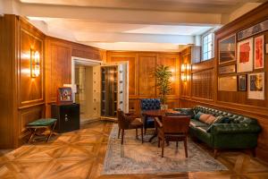 Posezení v ubytování Hotel Capital