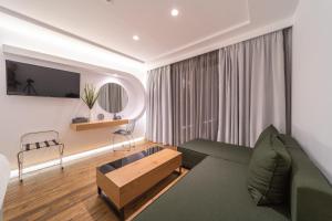 Imagen de la galería de City Loft Hotel, en Patra