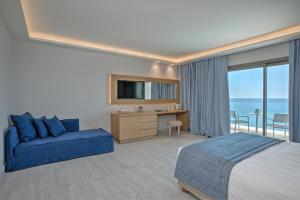 Posteľ alebo postele v izbe v ubytovaní Amada Colossos Resort