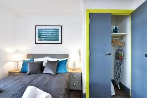 Xclusive Living Stay in City Centre, The Qube