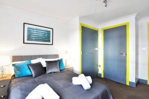 Xclusive Living Stay in City Centre, The Qube