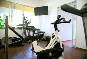 Fitness centrum a/nebo fitness zařízení v ubytování Best Western Saltillo