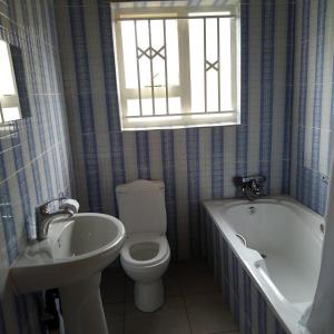 Gallery image of The Crown Inn Guest House in Harare