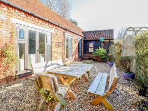 Gallery image of Stable Cottage in West Bradenham